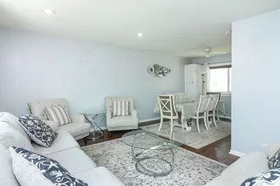 812 W Appletree Lane, Bartlett, IL 60103 - Photo 3