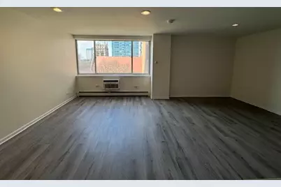 [Address not provided], Oak Park, IL 60301 - Photo 15