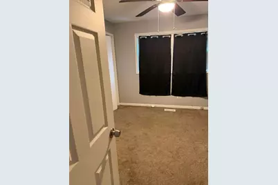 8626 Trumbull Avenue, Skokie, IL 60076 - Photo 5