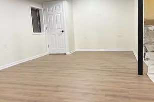 1640 Hilton Head Dr, Naperville, IL 60563 - Photo 5