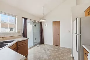 2124 Baldwin Ln, Hanover Park, IL 60133 - Photo 9