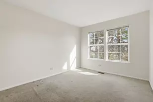 2124 Baldwin Ln, Hanover Park, IL 60133 - Photo 15