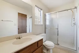 2124 Baldwin Ln, Hanover Park, IL 60133 - Photo 13