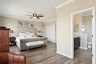 704 Brighton Cir, Port Barrington, IL 60010 - Photo 17