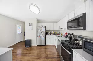 22106 E Churchill Dr, Richton Park, IL 60471 - Photo 3