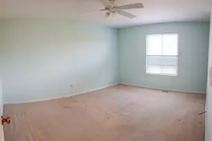 1210 Downing Dr, Hoffman Estates, IL 60192 - Photo 21