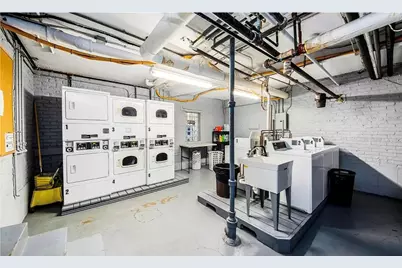 1329 W Addison Street #3A, Chicago, IL 60613 - Photo 11