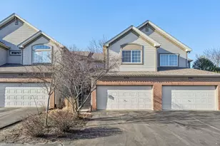 1078 Park Hill Cir, Aurora, IL 60502 - Photo 1