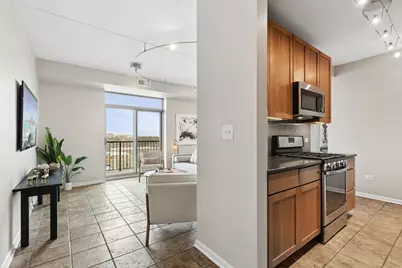 515 Main Street #802, Evanston, IL 60202 - Photo 13