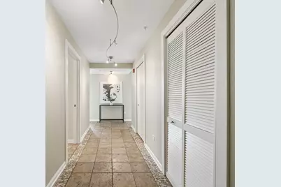 515 Main Street #802, Evanston, IL 60202 - Photo 3