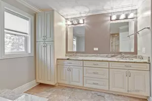 24 Plymouth Ct, Lincolnshire, IL 60069 - Photo 21