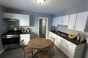 172 N Jackson Ave, Bradley, IL 60915 - Photo 7