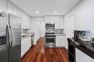 9460 Dee Rd, Des Plaines, IL 60016 - Photo 9