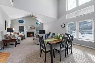 700 Juniper Ln, Lake in the Hills, IL 60156 - Photo 11