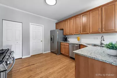 700 Juniper Lane, Lake in the Hills, IL 60156 - Photo 7