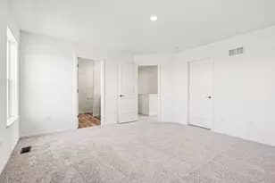 413 Hathaway Ln, Oswego, IL 60543 - Photo 13