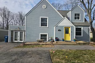 205 Cornwall Dr, Crete, IL 60417 - Photo 3