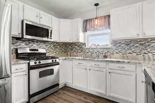 2001 Wedgeport Cir, Romeoville, IL 60446 - Photo 5