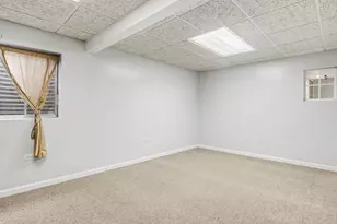 2001 Wedgeport Cir, Romeoville, IL 60446 - Photo 19
