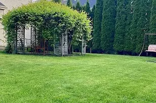 752 S Parkside Dr, Round Lake, IL 60073 - Photo 33