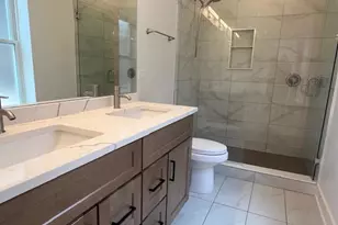 3025 W Ainslie St, Chicago, IL 60625 - Photo 9