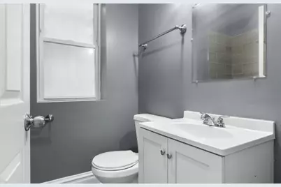 8222 S Maryland Avenue, Chicago, IL 60619 - Photo 19