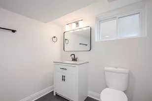 9042 S Dobson Ave, Chicago, IL 60619 - Photo 17