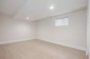 9042 S Dobson Ave, Chicago, IL 60619 - Photo 15