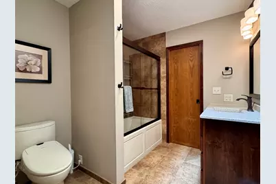 2723 Arrowhead Drive, Bloomington, IL 61704 - Photo 21