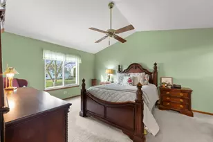 1337 Regent Dr, Mundelein, IL 60060 - Photo 11