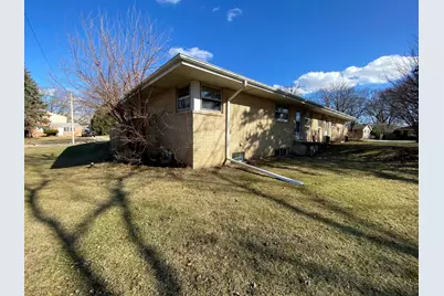 2221 Denver Drive, Rockford, IL 61108 - Photo 35