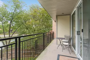 1601 Fairway Dr, Lisle, IL 60532 - Photo 13