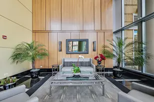 345 N La Salle Dr, Chicago, IL 60654 - Photo 17