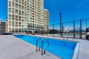 345 N La Salle Dr, Chicago, IL 60654 - Photo 21