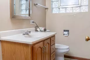 3912 W 84th Pl, Chicago, IL 60652 - Photo 5