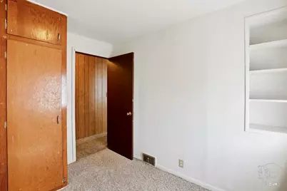 1055 S 4th Avenue, Kankakee, IL 60901 - Photo 17