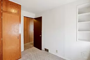 1055 S 4th Ave, Kankakee, IL 60901 - Photo 17