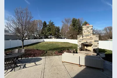 303 Gladys Avenue, Joliet, IL 60436 - Photo 35