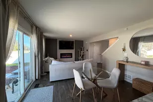 303 Gladys Ave, Joliet, IL 60436 - Photo 13