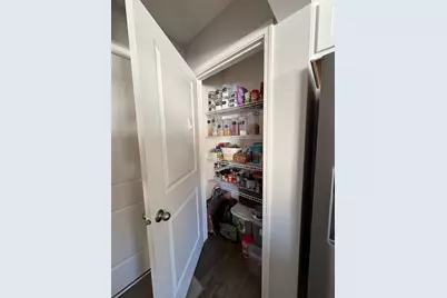 303 Gladys Avenue, Joliet, IL 60436 - Photo 17