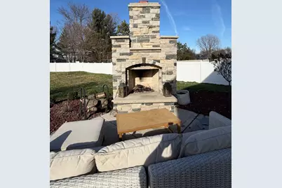 303 Gladys Avenue, Joliet, IL 60436 - Photo 37