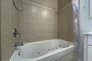 1647 W Sherwin Ave, Chicago, IL 60626 - Photo 29