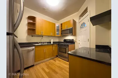 1647 W Sherwin Avenue #1, Chicago, IL 60626 - Photo 7