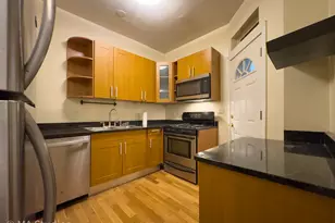 1647 W Sherwin Ave, Chicago, IL 60626 - Photo 7