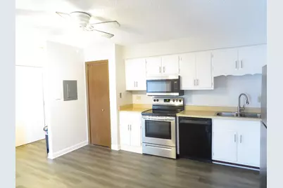 216 Madison Street #3C, Joliet, IL 60435 - Photo 3