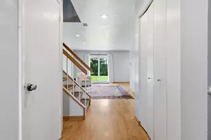 718 Clearwater Ct, Wheeling, IL 60090 - Photo 5