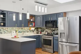 9728 S Tripp Ave, Oak Lawn, IL 60453 - Photo 15