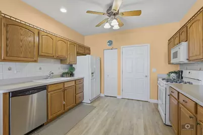 21450 Lake St Clair Drive, Crest Hill, IL 60403 - Photo 13