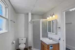 1415 S Walnut Ave, Freeport, IL 61032 - Photo 9