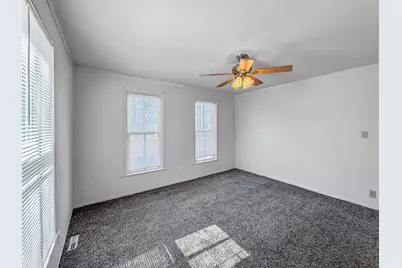 1415 S Walnut Avenue, Freeport, IL 61032 - Photo 13